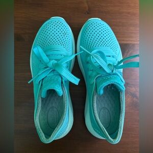 Croc Lite Ride shoes